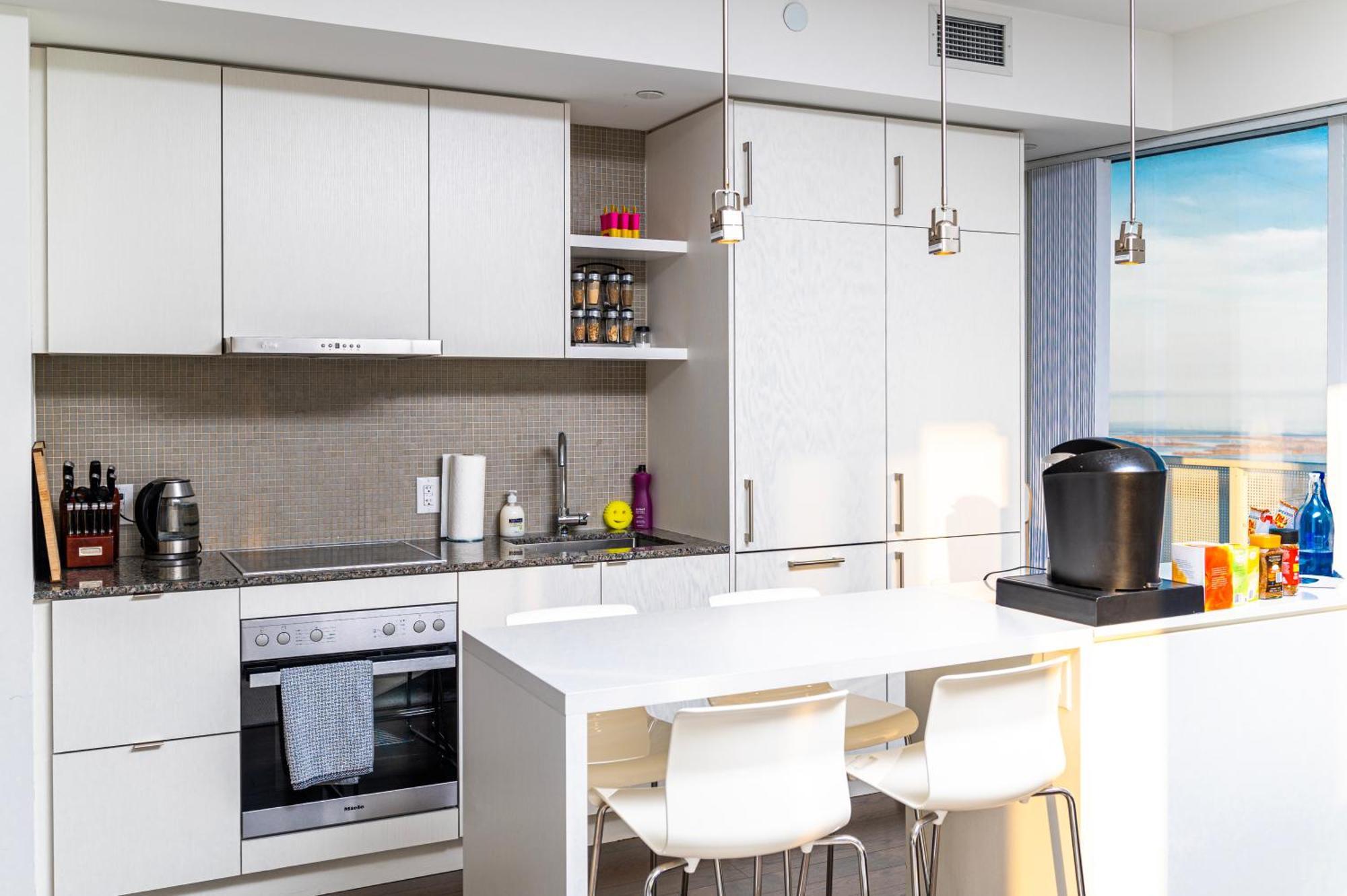 Presidential Suite Heart Of Downtown With Stunning View Торонто Екстериор снимка